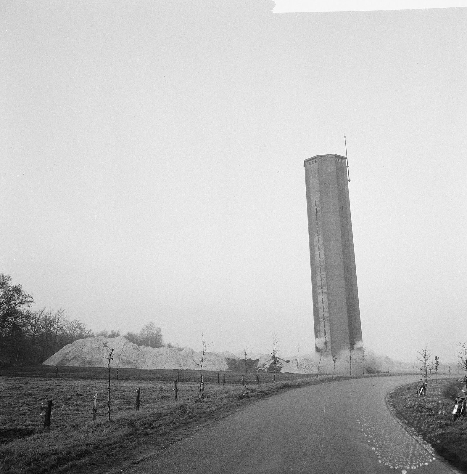 opblazen van een watertoren